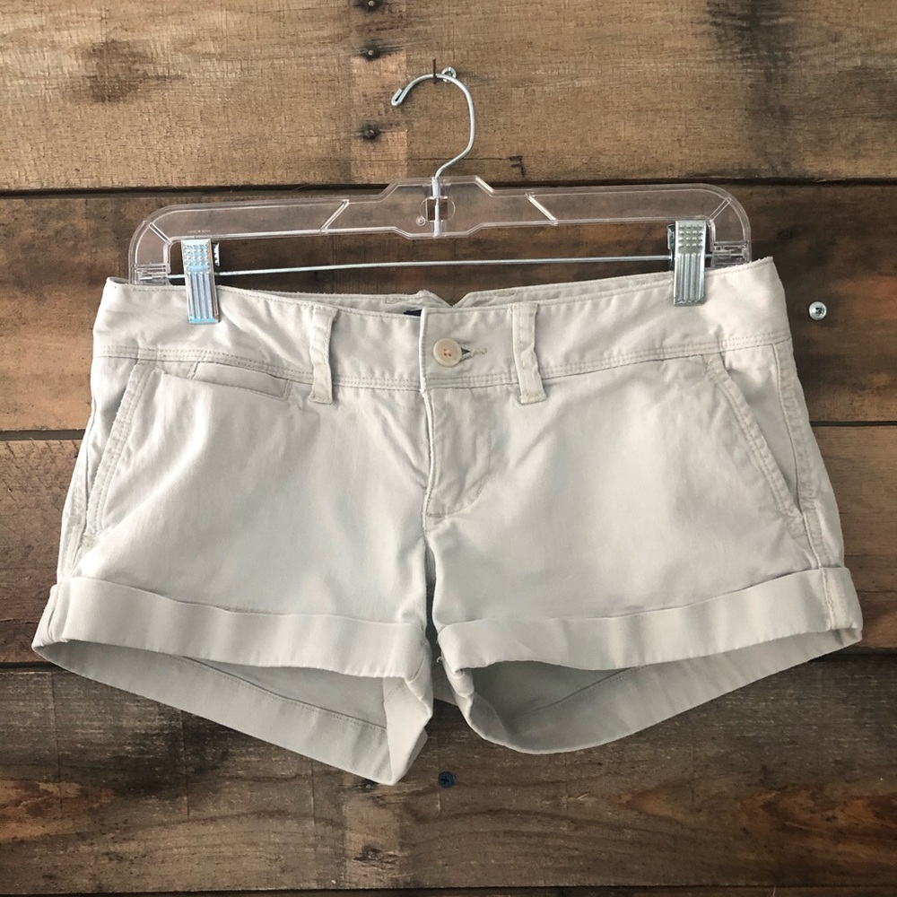 American Eagle khaki shorts